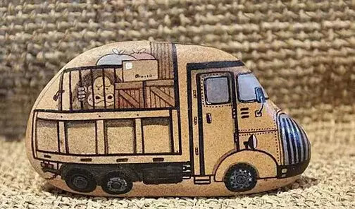 鵝卵石也能變得&ldquo;萌萌噠&rdquo;！&ldquo;石頭畫&rdquo;引關注