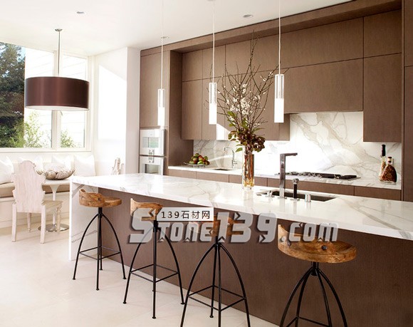 大理石臺面，自然舒適 精致你的生活！