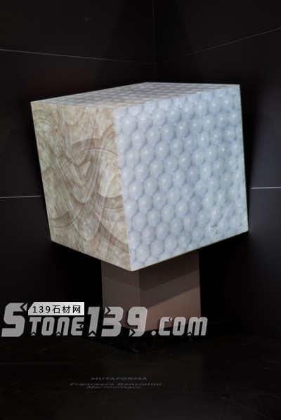 意大利石材展會上的那些大理石藝術品