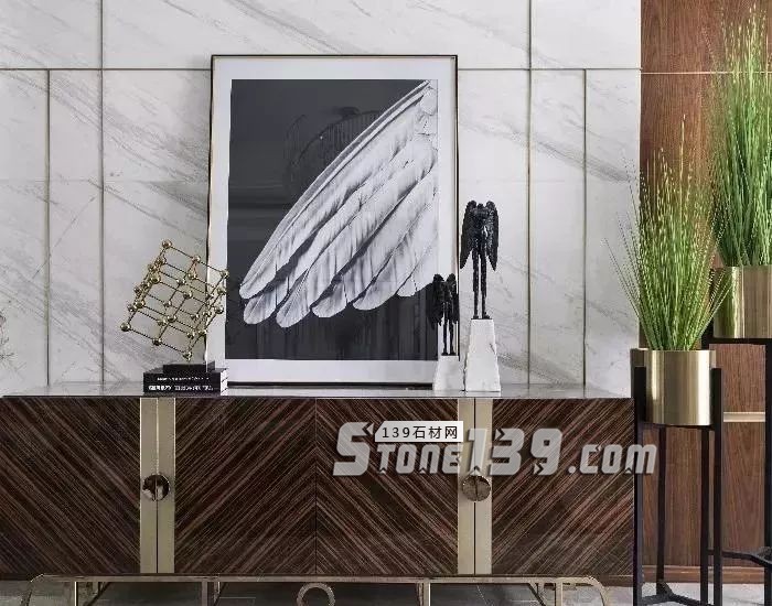 大理石+黃銅的墻面裝飾應用案例