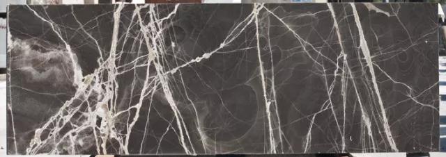 黑色石材帶根的三個品種（黑白根、茶玉、勞倫黑金）對比介紹