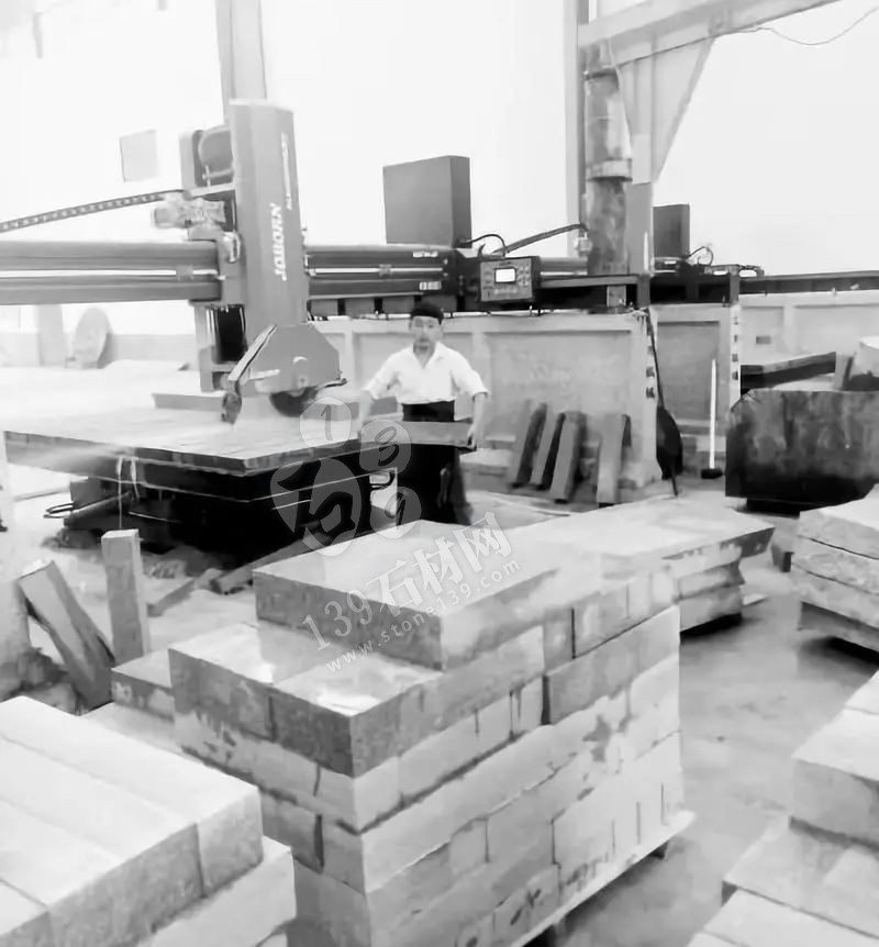 記福建永定紅石材產地洪山鄉換水： 紅色石材 綠色發展