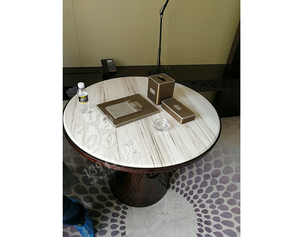 意大利進(jìn)口的白金沙和藍(lán)金沙臺(tái)面和墻面應(yīng)用