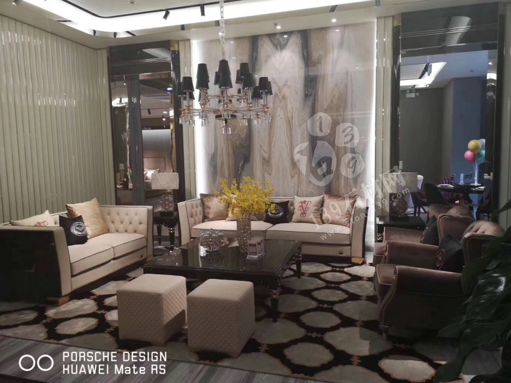 意大利進(jìn)口的白金沙和藍(lán)金沙臺(tái)面和墻面應(yīng)用