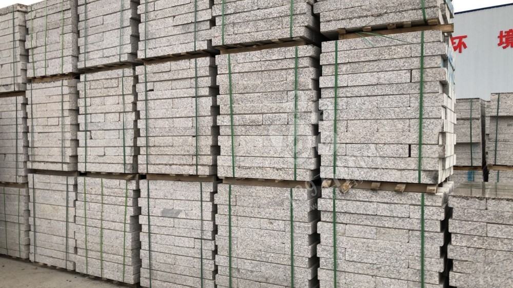 【運東石材】河南梨花白內鄉礦區廠家直銷批發梨花白、梨花紅、路沿石