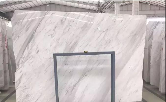 雅士白等白色石材泛黃問題,如何預防處理?