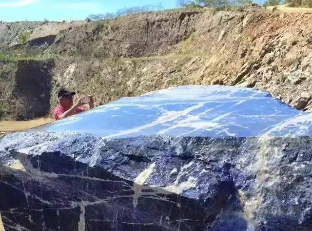 石材人的朋友圈是這樣發(fā)的，每一條都值10000個(gè)贊！