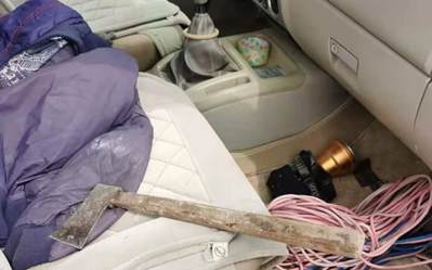 吳山鎮各石材企業按要求停止開采，等待統一規劃。竟有小偷打起了石材礦山上的設備！