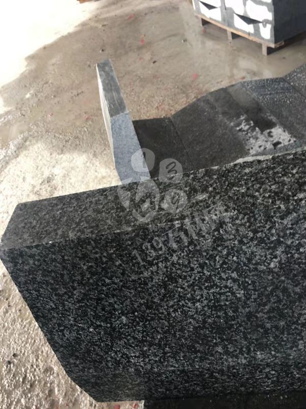 【金琳石業(yè)】主營：廣西芝麻黑、鐘山青石材（鐘山縣特色花崗巖）