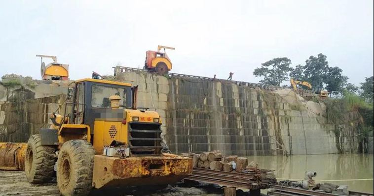 吉林省磐石市花崗巖產區吉祥黑、吉祥紅石材及礦山鑒賞！