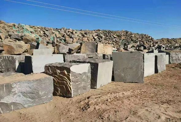 內蒙古烏拉特中旗聯社與當地石材行業商會初步達成信貸合作意向，附黑石產品欣賞！