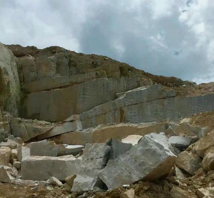 江西省宜春市石材產(chǎn)區(qū)袁州區(qū)珍珠白石材礦山及應(yīng)用欣賞！