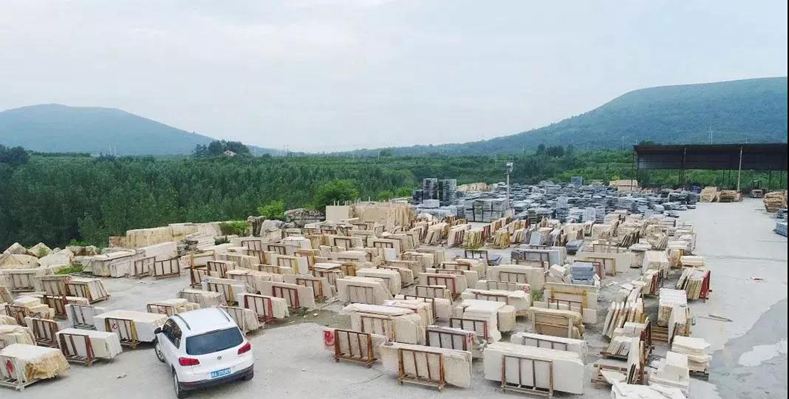 河南石灰石產地內鄉新德國米黃