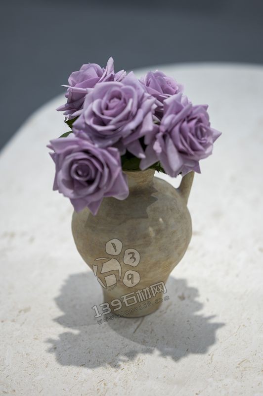  木材與石材的奢華共舞：奢石輕奢家具風格探秘 